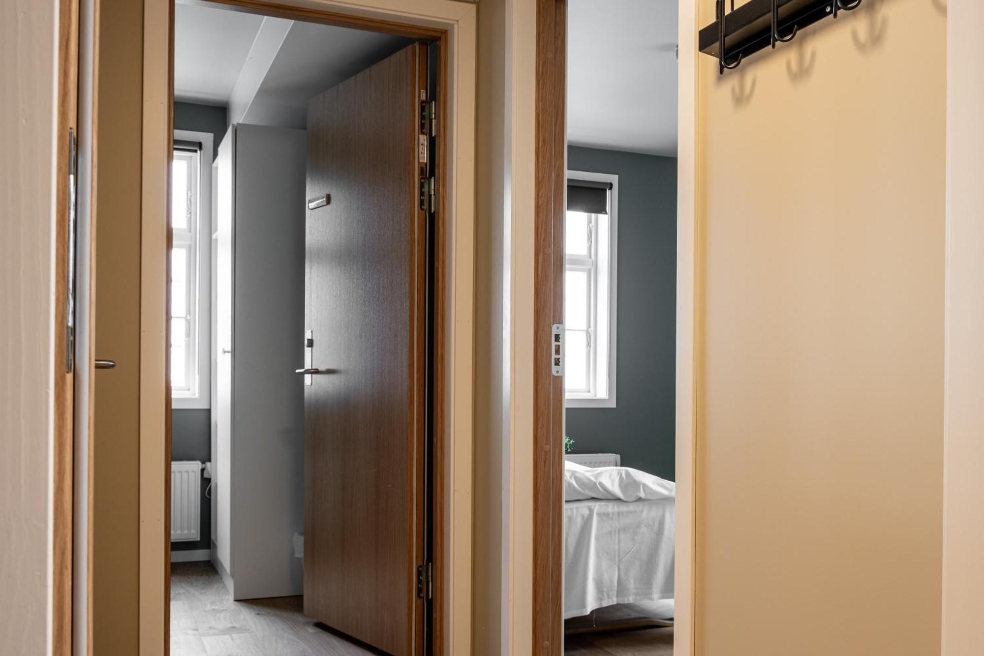 Solborg Folkehogskole Hostel Ставангер Екстериор снимка
